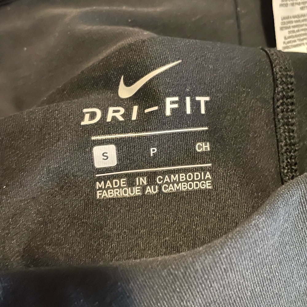 Nike Black Pleated Skater Tennis Skirt - Picture 3 of 3